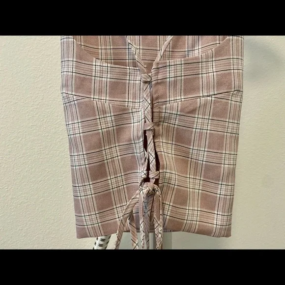 Adjustable plaid spaghetti strap crop top with corset style back - small - NWT - Picture 4 of 7